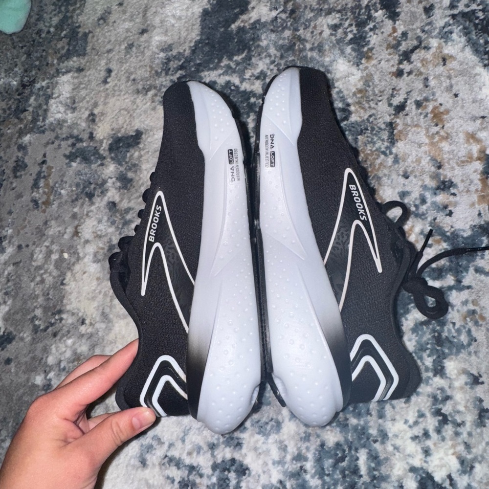 Brooks Dual-Tone Athletic Shoes - Glycerin